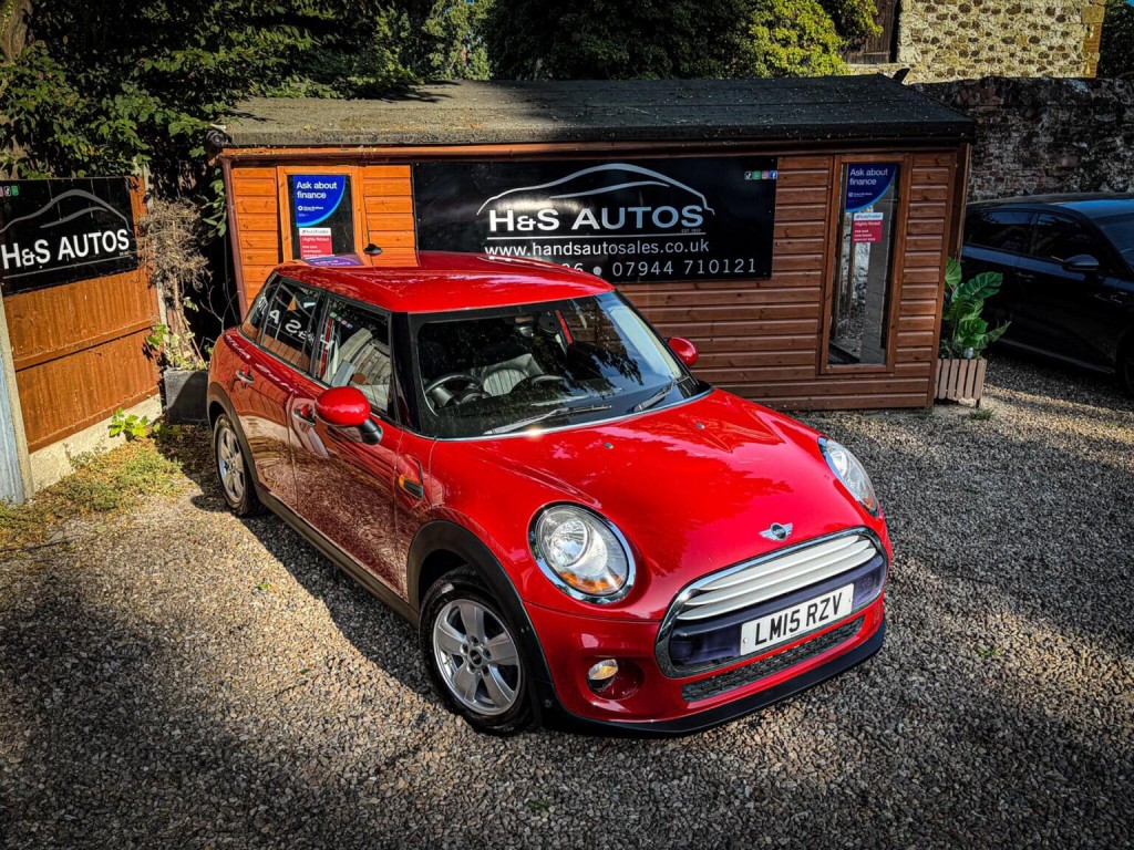 2015 MINI HATCH